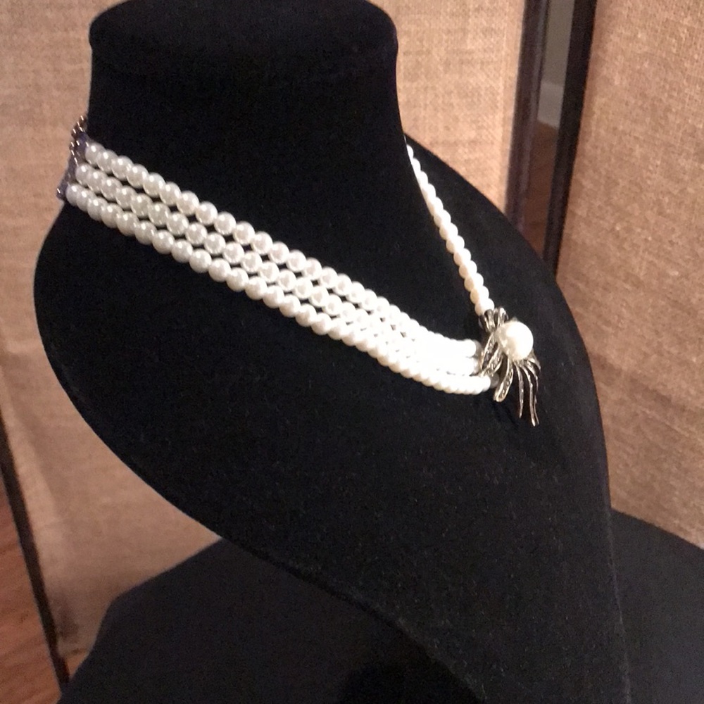 Heidi Daus Faux Pearl Necklace - Picture 4 of 8
